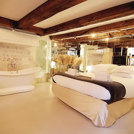 Exceptional In Jordaan Area Apartment